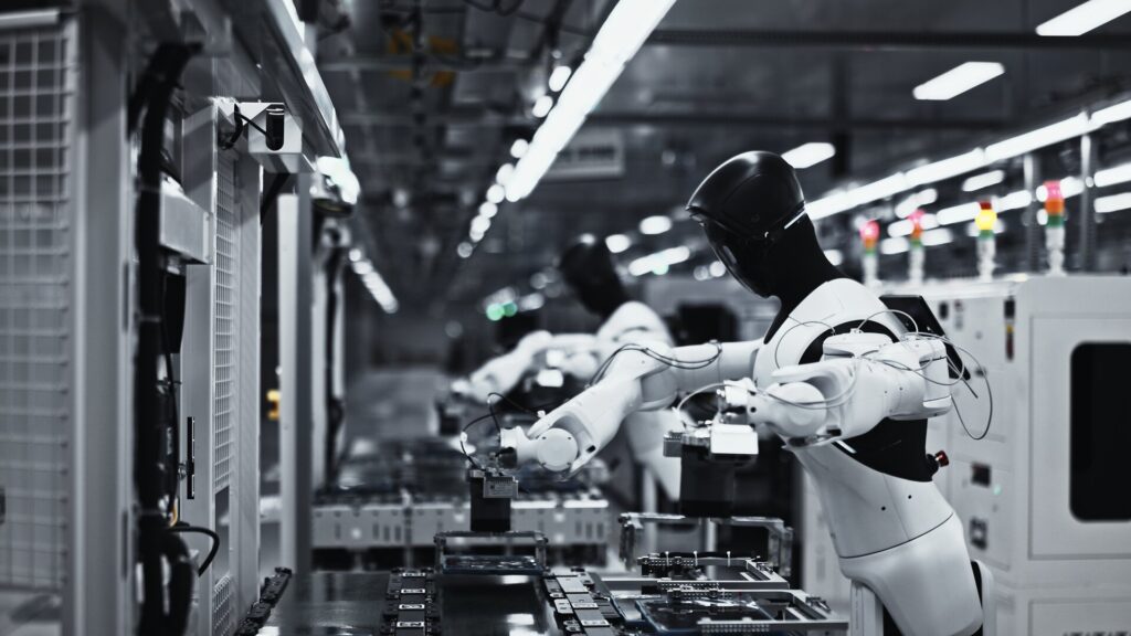 AgiBot G2の製造現場での作業風景